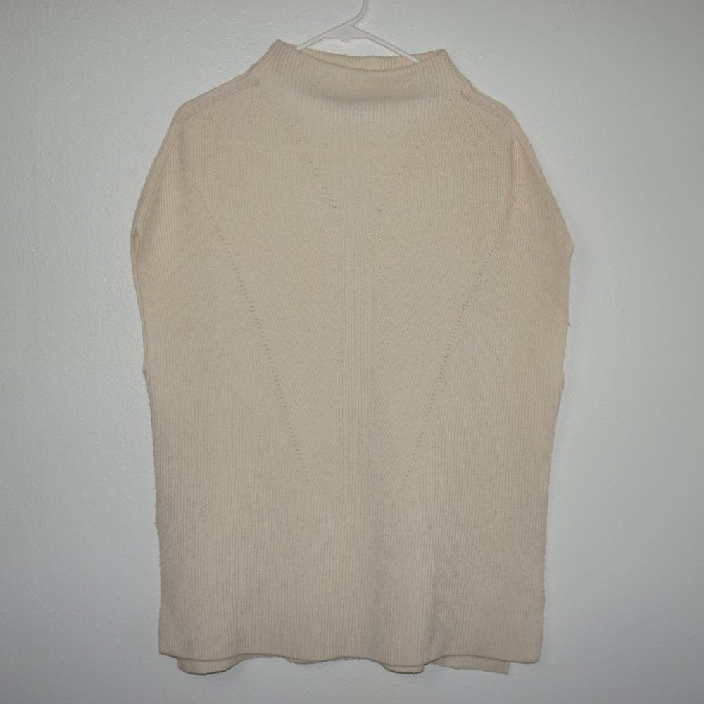 Vince Ribbed Sleeveless Sweater Vest with slits